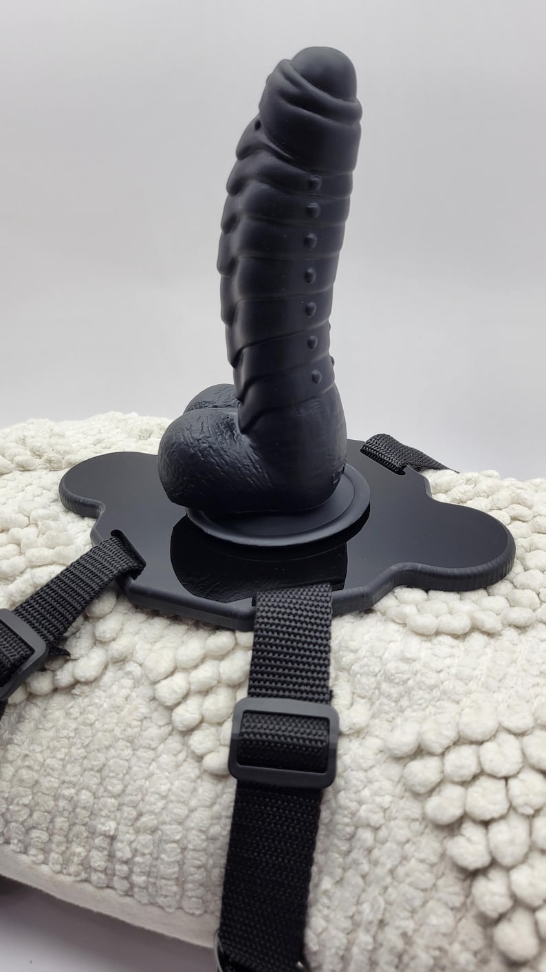 Solo Rider Suction Cup dildo mount anywhere strap on adult sex toy holder - Mature image 10