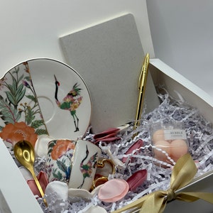 Gift Box with Espresso Cup and Saucer - Orange Blossom