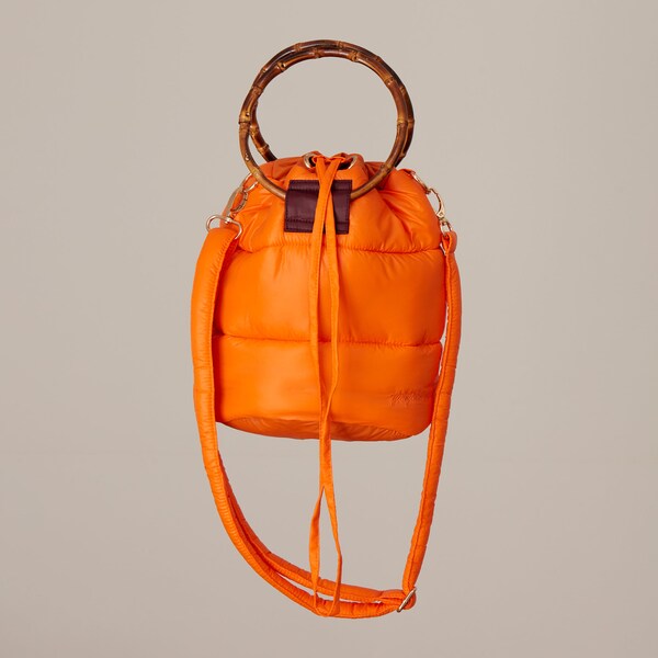 bolso acolchado bombonera naranja/handbag/bolso de mujer/bolso acolchado/shopping bag/asas de bambú/puffy bag/bolso bombonera