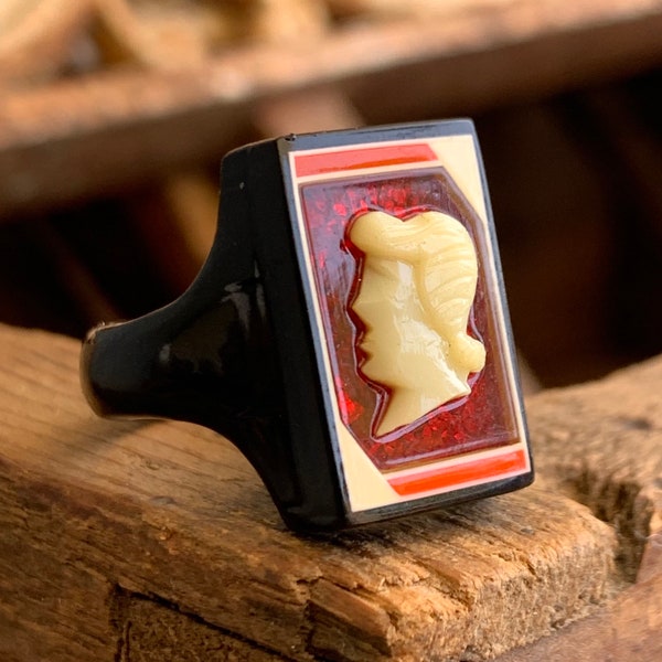 Vintage Bakelite Lucite Early Plastic Cameo Prison Mens Ring - Trench Folk Outsider Tramp Art Depression Era