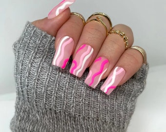 Handgeschilderde pers op nagels, Valentijnsdag nagels, roze abstracte lijn nagels, roze gradiënt nagels, druk op ons, lijm op nagels, nagels
