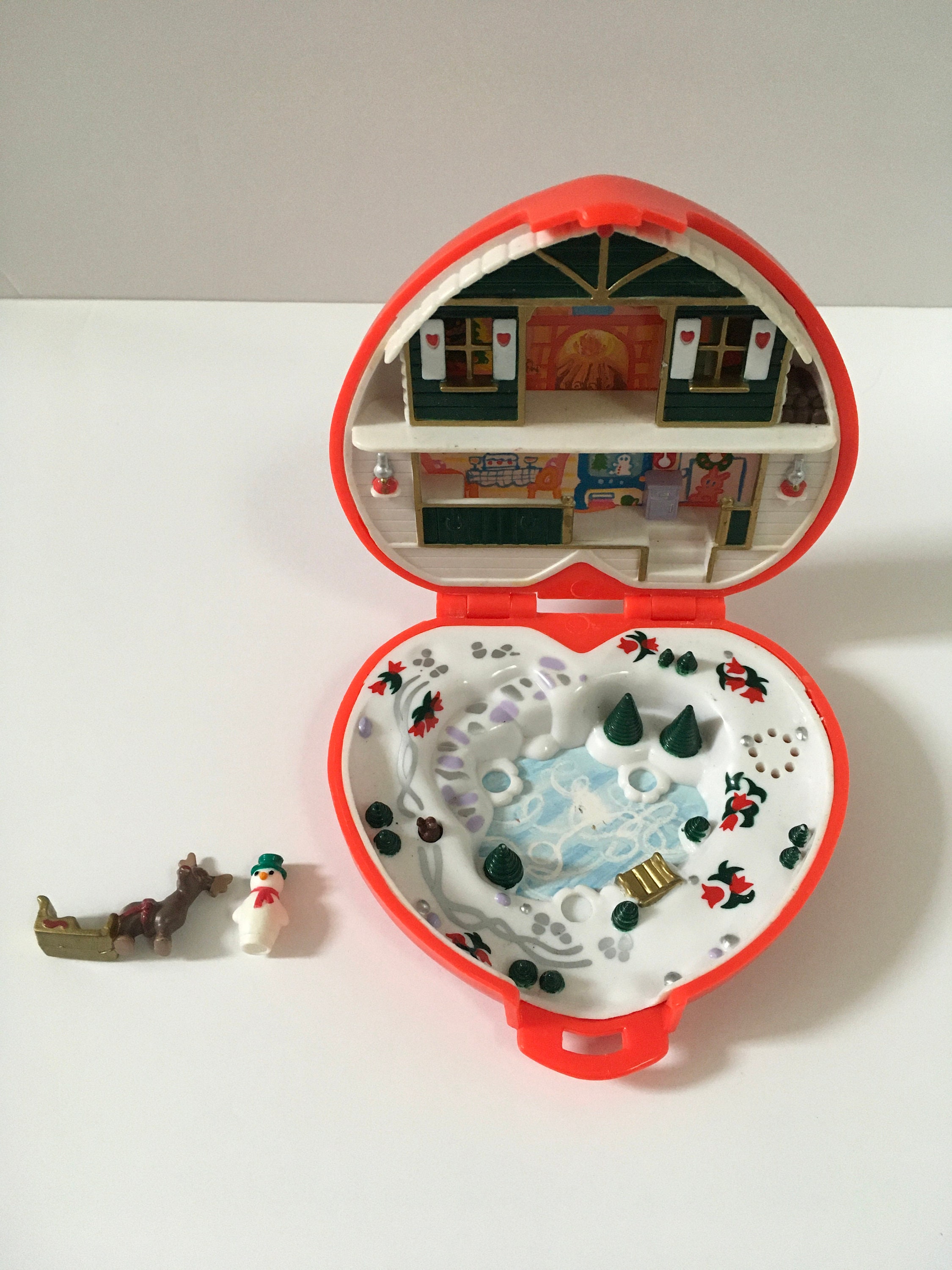 Polly Pocket Bluebird Coffret Noël Avec 3 Personnages, Rennes Et Traîneau