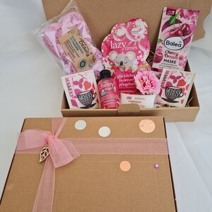 Personalized gift box for women for a birthday / Wellness gift box / Christmas gift box / Surprise box / Beauty box /70th image 9