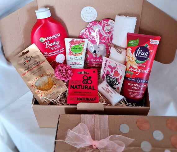 Geschenkkorb Mit Kosmetik Für Damen – Inkl. Duschgel, Badekugeln, Tasse „Mum“, Für Geburtstag & Muttertag