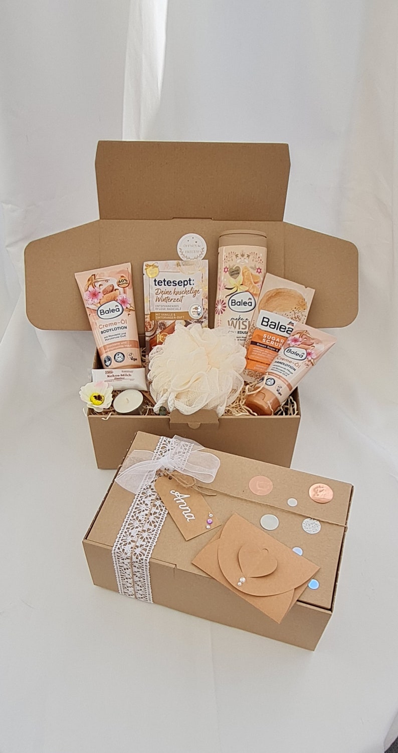 Personalisiertes Geburtstagsgeschenk Für Frauen – Gravierter Taschenspiegel „Happy Birthday“ Zum 35.