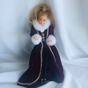 Vintage 1996 Barbie Doll: Burgundy Velvet Coat, Faux Fur Trim