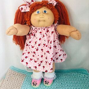 Vintage 1985 Coleco Cabbage Patch Fräknig flicka Barn HM2 Rött garn hår Blå ögon Fräknar Flicka Docka
