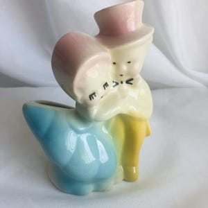 Vintage Shawnee Pottery Planter Couple Dancing Victorian Man & Woman Circa 1940s-1950s Over 70 Years Old.