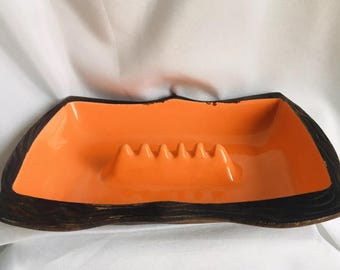 VTG 1960&#39;s Ceramic Glazed Orange Ashtray W/Brown Edges MCM #1010 Made In The USA