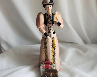 Vintage Avon Albee Award Bisque Stoneware Statue: First Sales Rep