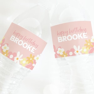 Étiquette de bouteille d'eau marguerite, décoration de fête d'anniversaire fille fleurs, étiquette de bouteille d'eau florale marguerites imprimable modèle modifiable 62DA