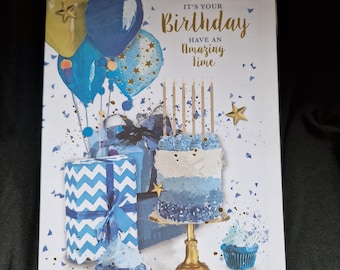 Tarjeta de Feliz Cumpleaños para Él • Tarjeta de Pastel de Cumpleaños Azul y Dorado para Papá, Hermano, Hijo, Amigo • Tarjeta de Felicitación Festiva "¡Que lo Pases De Maravilloso!"
