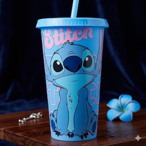 Vaso Disney Stitch con pajita y tapa / 710 ml (24 oz) para bebidas frías, vaso reutilizable de Lilo y Stitch para café helado, taza de viaje para frutas y agua. imagen 1