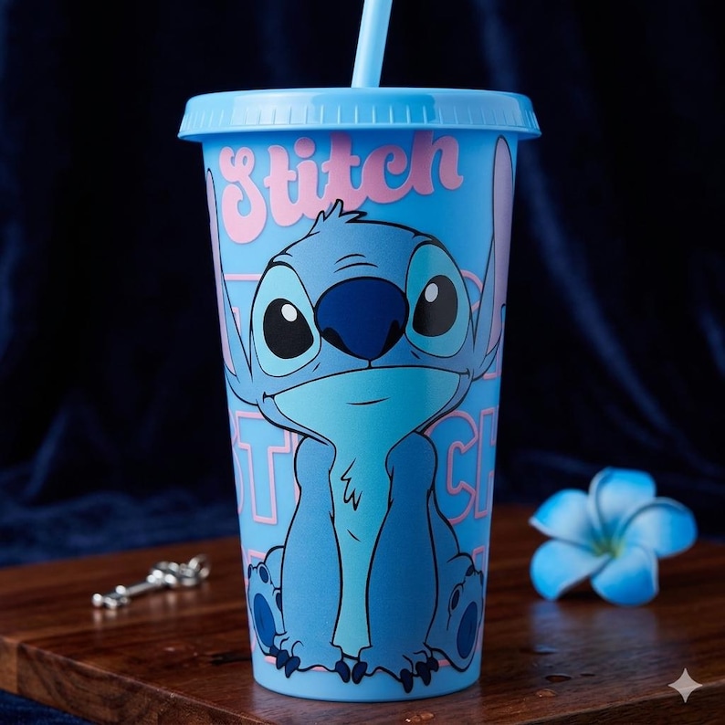 Vaso Disney Stitch con pajita y tapa / 710 ml (24 oz) para bebidas frías, vaso reutilizable de Lilo y Stitch para café helado, taza de viaje para frutas y agua. imagen 1