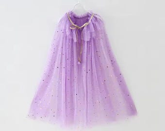 Capa mágica de tul morado con estrellas doradas – Capa de disfraces para niñas – Disfraz de hada madrina – Accesorios de princesa para niñas – Pink Lemons Studio