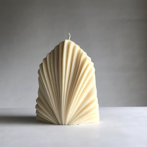 Decorative palm leaf plant candle, sculptural with natural soy wax, party decoration