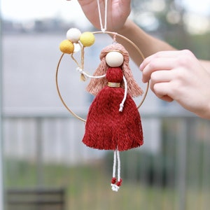 Macrame Doll, Macrame People Wall, Hanging Macrame, Wall Decor, Gift for girl, Handmade Doll.