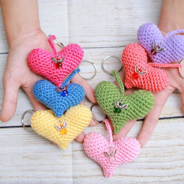 Handmade Crochet Heart Keychain, Amigurumi Keychain, Handmade Gift, Keychain Heart with an Angel, Cute Keychain, Valentines day gift.