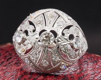 Anillo Art Déco de platino con diamantes de talla europea antigua, circa 1920 - VHK#321