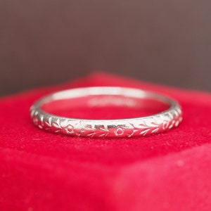 1920 Art Deco Platinum Engraved Wedding Band - VHK#386