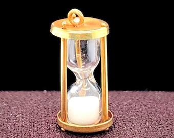 Vintage 14K Yellow Gold Hour Glass Pendant - VHK#98