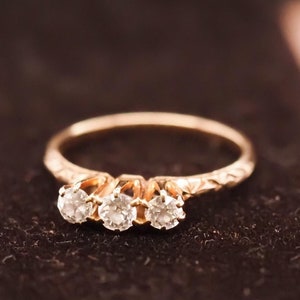 Circa 1900s Edwardian 14k Yellow Gold 3 Stone Old Mine Ring - VHK#625