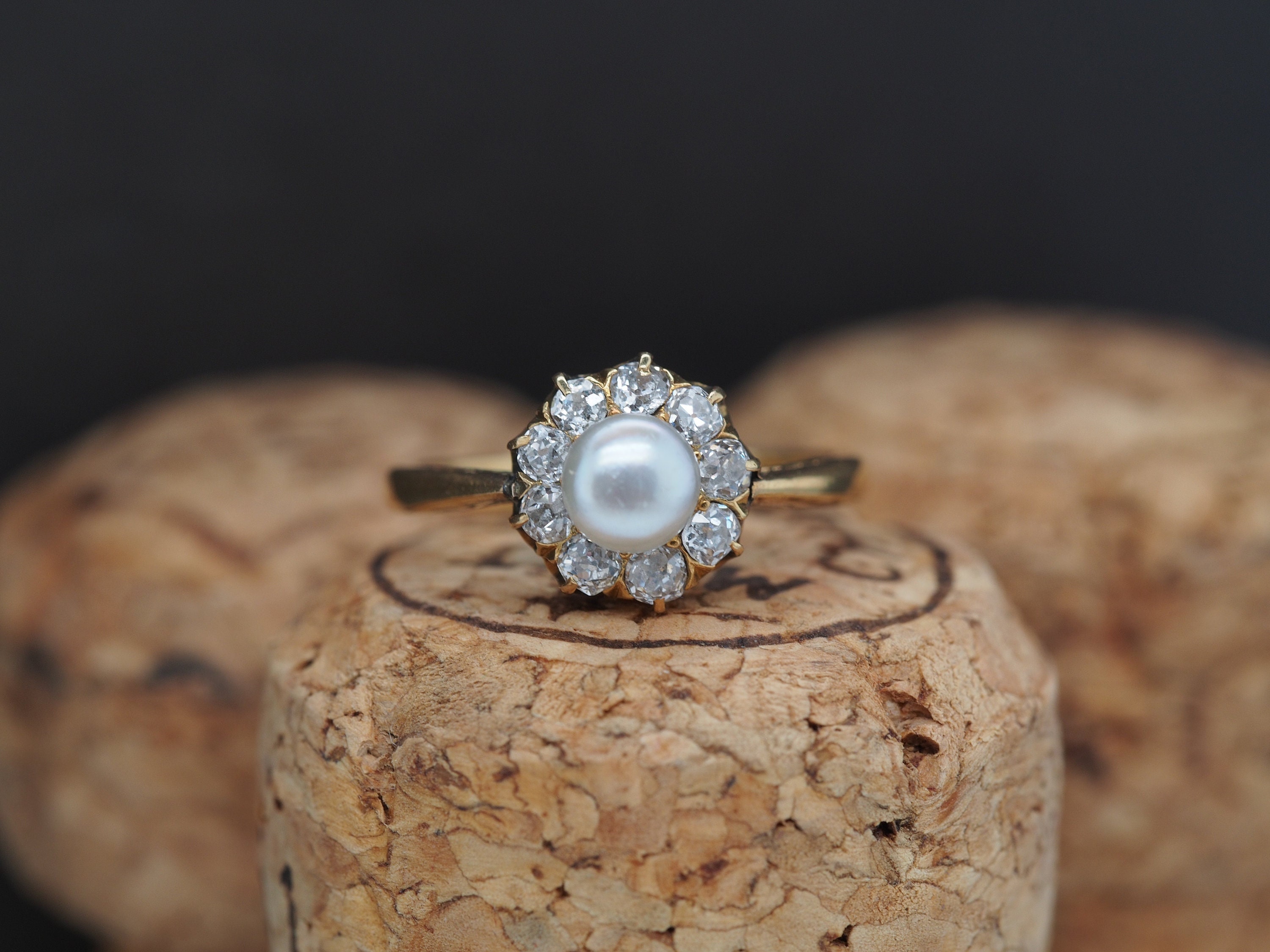 アクセサリー 18k gold pearl and diamond ring size 11 18K Yellow Gold Victorian Pearl Diamond Floral Engagement Ring