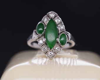 1940s Platinum Art Deco Jade and Diamond Ring- VHK#208