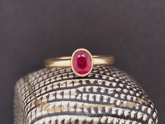 Vintage 18K Yellow Gold GIA “Pigeon Blood” Ruby Ring - VHK#498