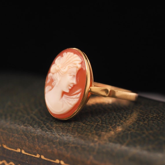 Vintage 18k Yellow Gold Cameo Ring - image 6