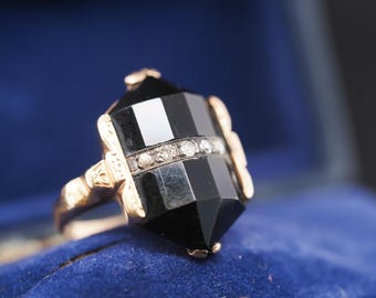 Circa 1920s Art Deco 14k Yellow Gold Diamond and Onyx Ring
