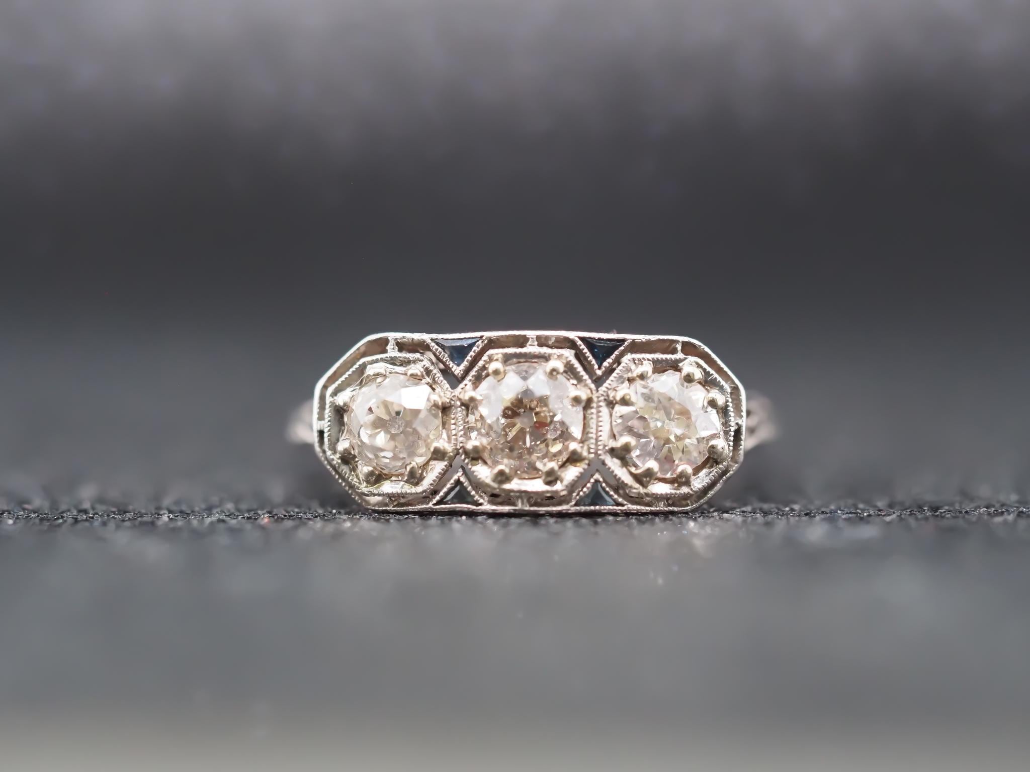 Anello Art D&eacute;co In Argento 925 Con Tre Pietre CZ - Stile Classico Vintage - Nuovo Senza Etichetta