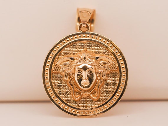 Solid gold medusa pendant deals