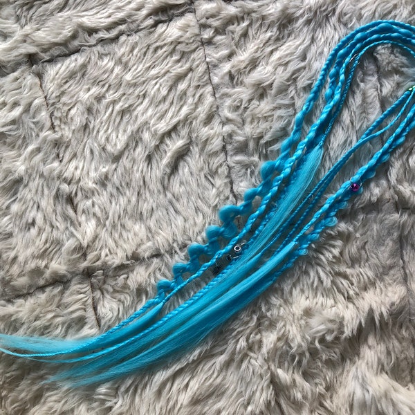 Viking boho tresses accent bleu 21/22 pouces ensemble personnalisé serrures de fées avec bijoux et perles extrémités douces lisses extensions de cheveux synthétiques