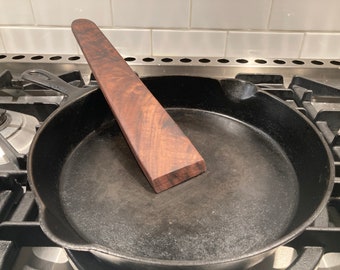 Cast iron skillet scraper, hardwood spatula, kitchen utensil, cast iron tool, safe for nonstick cookware