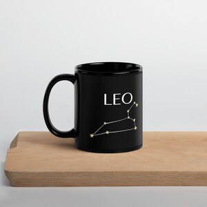 Leo Black Glossy Mug