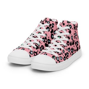 Candy Heart Cheetah Women’s High Top shoes