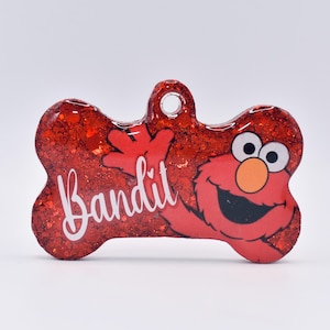Elmo | Hundemarke aus Harz | Handgemachter ID-Kragenanhänger | Personalisierter Haustier Name | Puppy Pack Zubehör | Geschenk für neue Besitzer | Sesamstraße