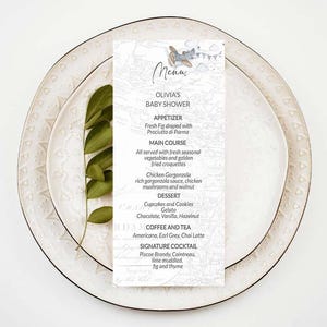 Menu à thème voyage à imprimer pour une fête de naissance avec une note de remerciement pour l'avion, une aventure qui attend son anniversaire, des valises d'avion, une carte vintage bleue 0018