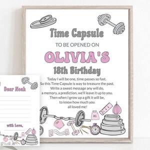 Cápsula del tiempo editable para el primer cumpleaños de una niña fuerte Deseos para el primer cumpleaños de una niña fuerte Invitación Barbells Gym Tema Predicciones futuras 0105