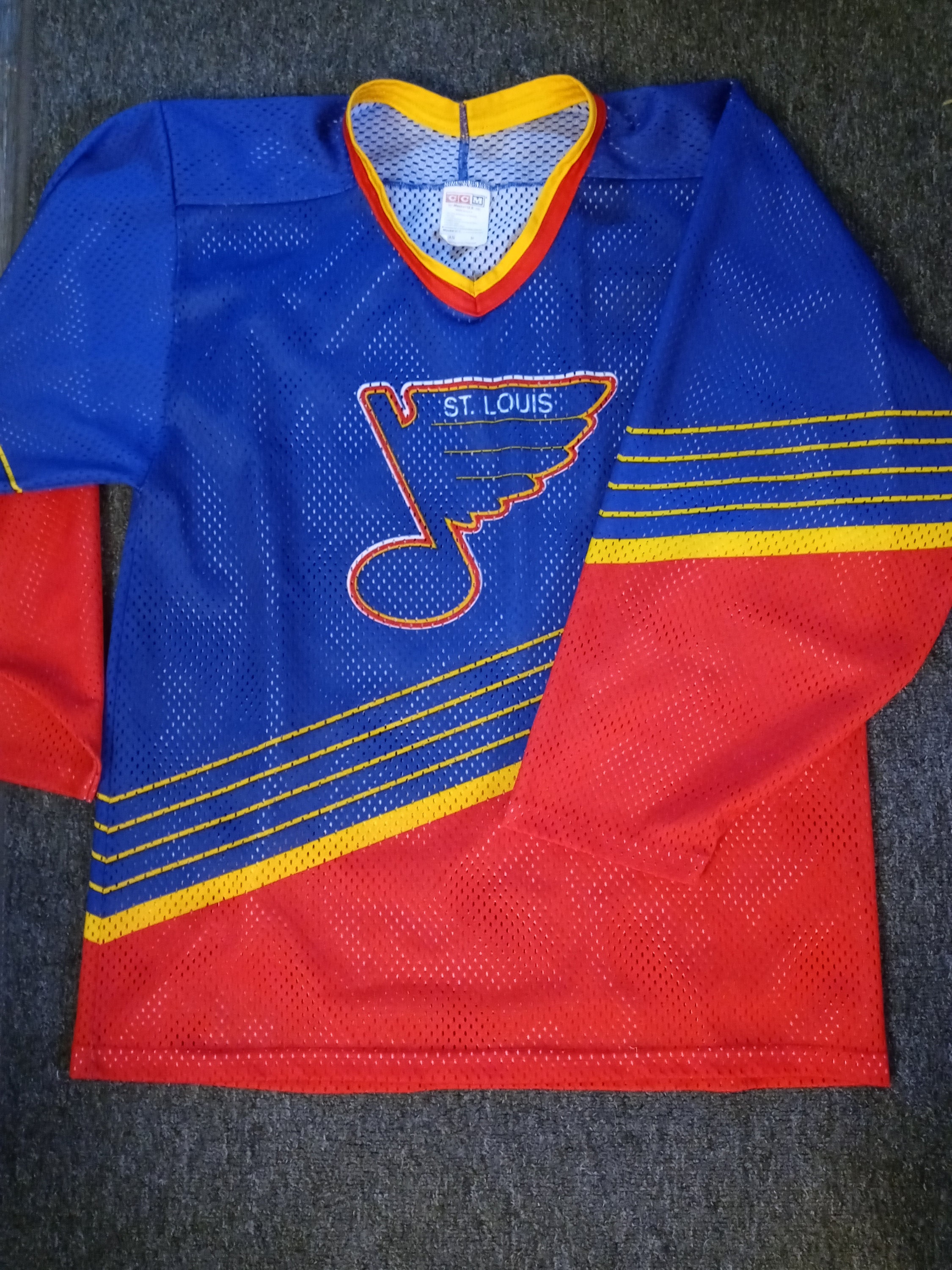 CCM Team Issued/used Washington Capitals NHL Practice Hockey Jersey 52 Blue 90’s