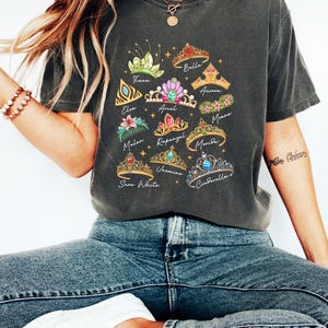 Princess Crowns T-Shirt, Disney Princess Sweatshirt, Cinderella Elsa Ariel Belle Sweatshirt, Disney Girls Trip, Disney Matching T-Shirt bild 3