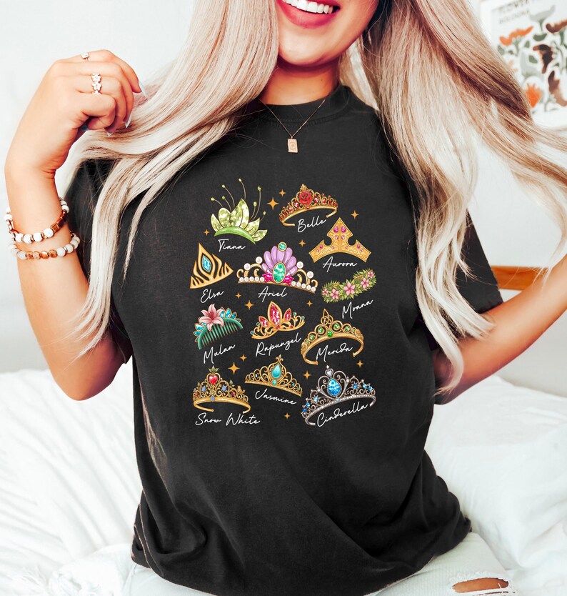Princess Crowns T-Shirt, Disney Princess Sweatshirt, Cinderella Elsa Ariel Belle Sweatshirt, Disney Girls Trip, Disney Matching T-Shirt bild 6
