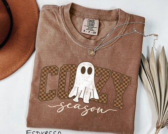 Camiseta cómoda de temporada con fantasmas espeluznantes de Comfort Colors®, camiseta de Halloween, camiseta de otoño para mujer, camiseta de fantasmas, camiseta acogedora de otoño, regalo de Acción de Gracias