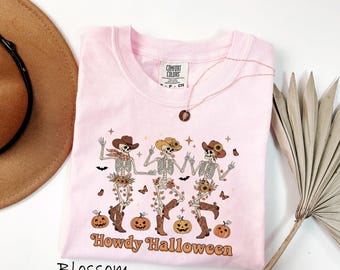 Comfort Colors® Skeleton Howdy Halloween Shirt, Halloween Western Shirt, Halloween Cowgirl Shirt, Cowboy Halloween Shirt, Spooky Season