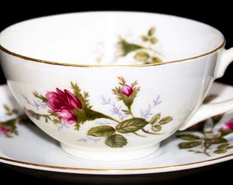Ensemble de 5 tasses et soucoupes en porcelaine du Japon, rose mousse, disponible