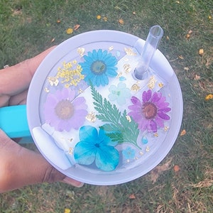 Floral tumbler tag, personalized tumbler tag, Stanley tumbler tag, tumbler name plate, dried flowers, 40 ounce stanley topper