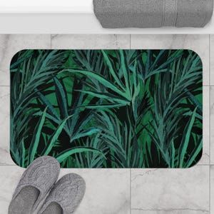 Tropical Green Leaves Bath Mat, Eco-Friendly Bathroom Decor, Nature-Inspired Home Accessory, Self-Care Gift, Tropical Vibes