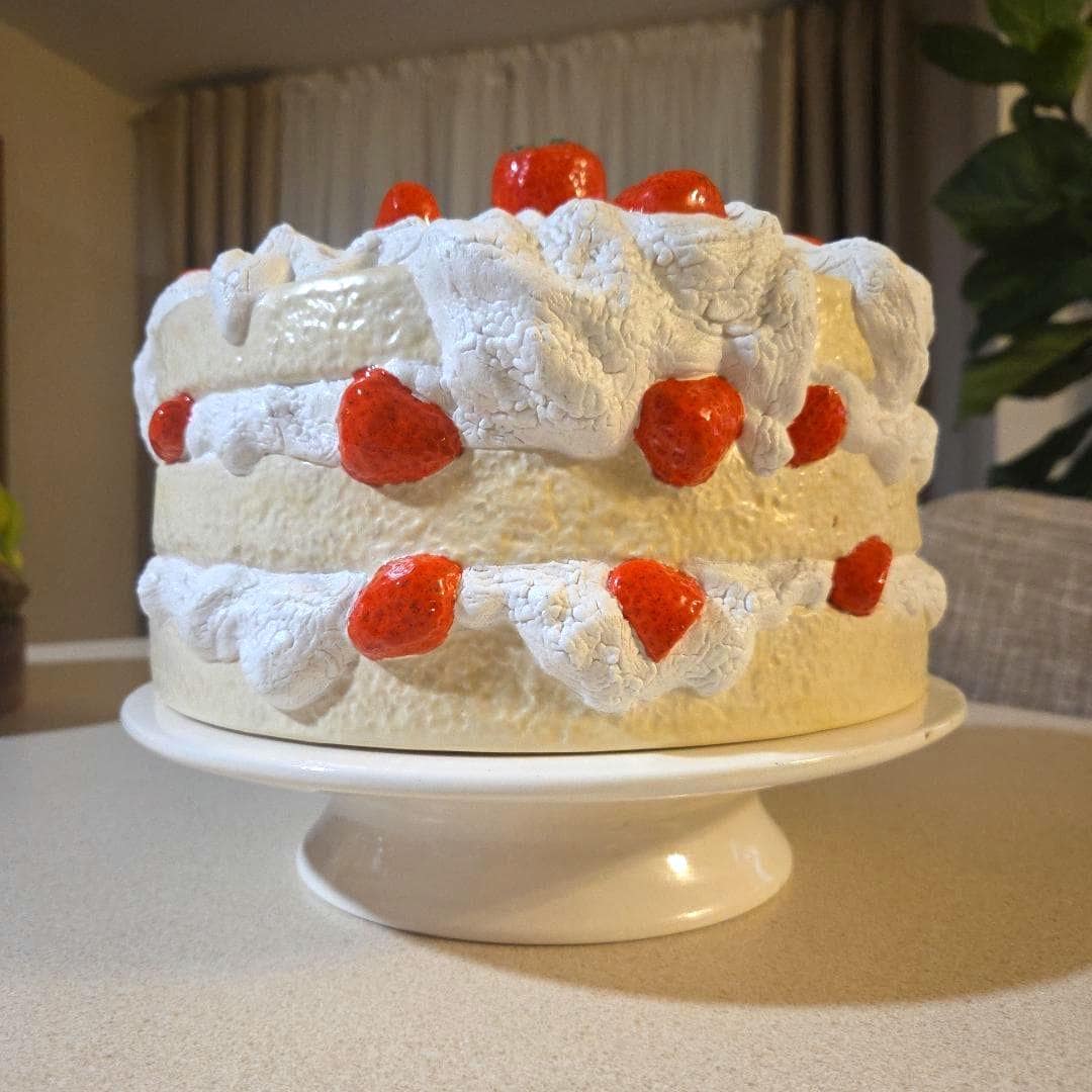 Vintage Strawberry Shortcake Ceramic Pedestal Footed Cake Plate +