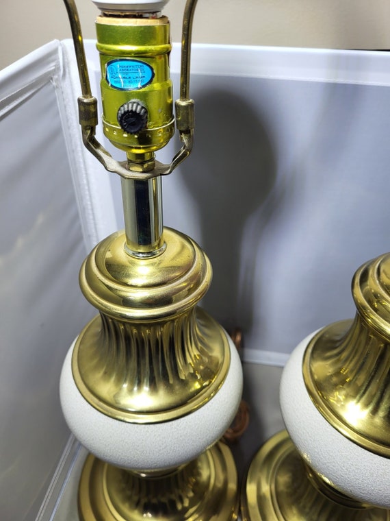 Vintage alsy brass lamp deals